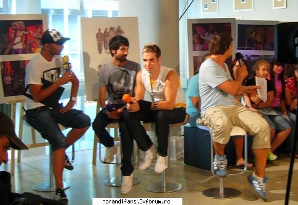 Pics with MoRanDi Band - npc.. :) hopa..inca una :)) - � MoRanDi Band �