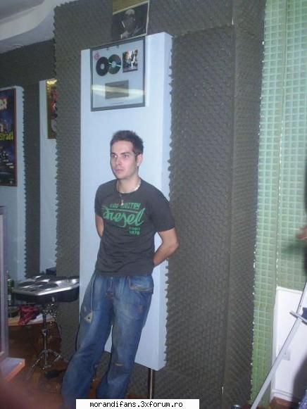 Pics with Randi [ Andrei ] - obosit dupa o zi luuunga, trebuia sa mai stea si - � Andrei R. T. �