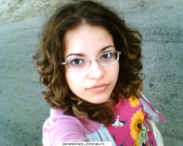 Poze cu membrii forumului ! - pozik facuta la 5 dimi - � Forum's Members �