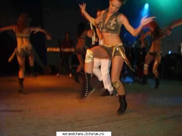 Ruxandra - [None] - � MoRanDi Dancers �