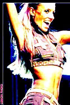 Ruxandra - @l3 - � MoRanDi Dancers �