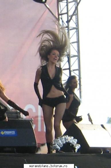 Ruxandra - tzup tzup hai sussssss :D - � MoRanDi Dancers �