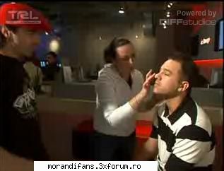 Simplu - in fine...lui nu prea ii mai trebuie machiaj ca e - � Other Bands �