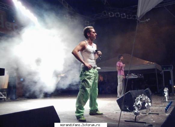 tinuta zilei... imi plac pantalonii verzi) &nbsp;
